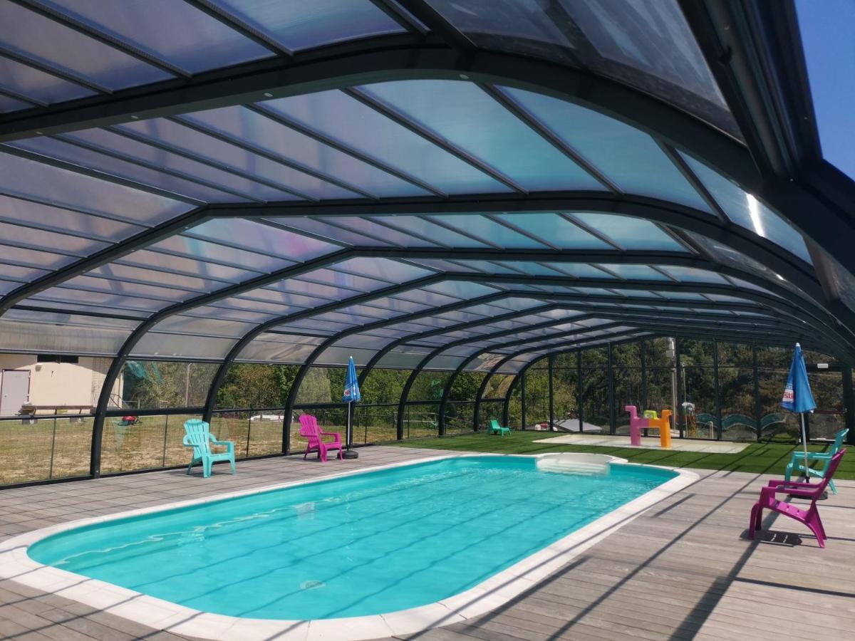 Camping " Le Grun De Chignore" Vollore-Ville Luaran gambar
