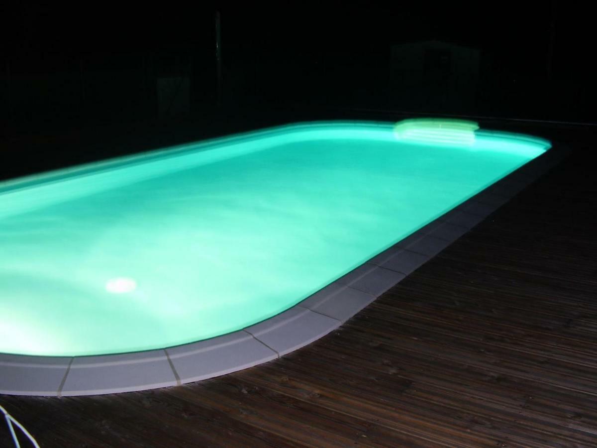 Camping " Le Grun De Chignore" Vollore-Ville Luaran gambar